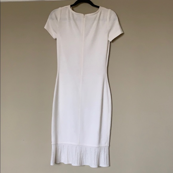 St John size 0 - Picture 6 of 6